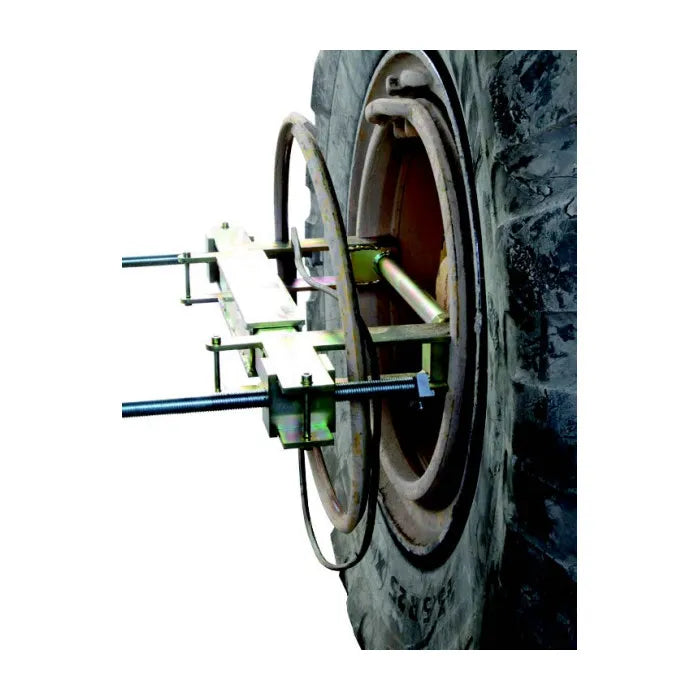 ESCO 40807 OTR Large O-Ring Installer In Use