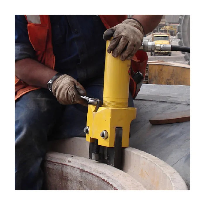 #10103 - Giant Tire Bread Breaker Tool