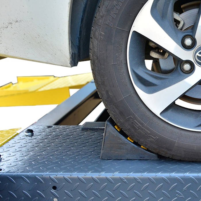 Optional rubber wheel chock. Kit #40811