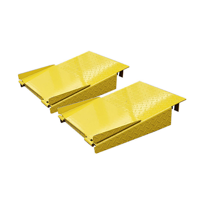 Foldable drive-on ramps come standard
