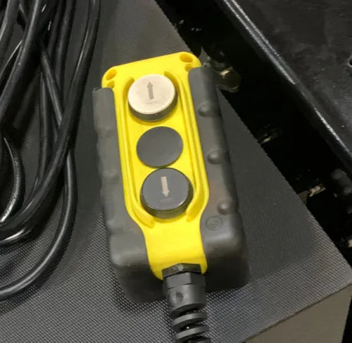 Simple controls for up and down movement of the lift featuring an audible warning on descent.