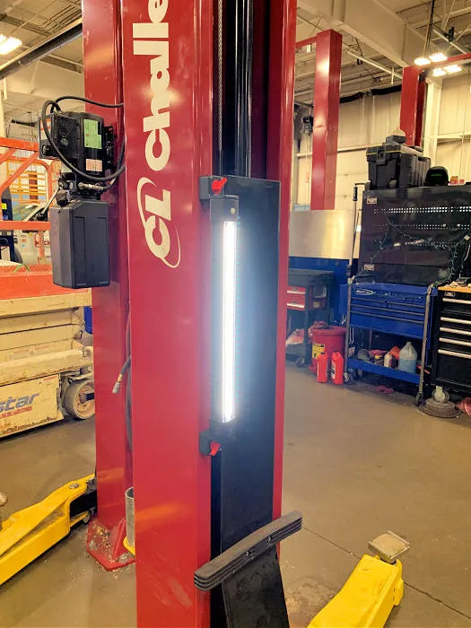 Challenger Lifts CL Light Bar Mounted Horizontally