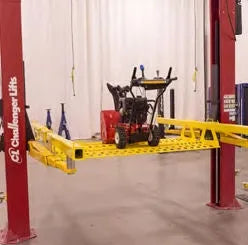 Challenger Lifts TR-07 Turf Rail