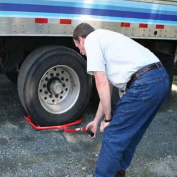 AFF 3590A Truck Wheel Dolly In Use