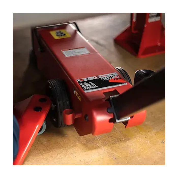 AFF 547SD 50-25-Ton 2-Stage Air Hydraulic Axle Jack In Use