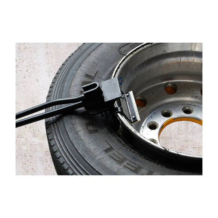 ESCO 70100 Easyway Tubeless Truck Tire Demounting System In Use