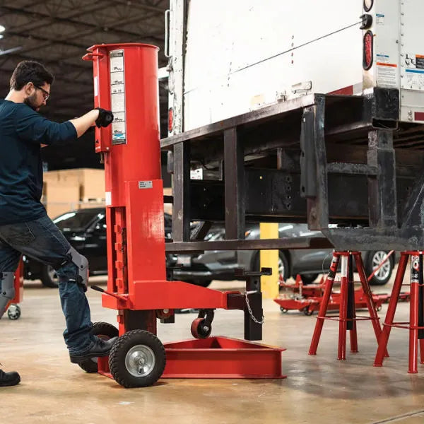 AFF 3598 10-Ton Air End Lift Bumper Jack In Use