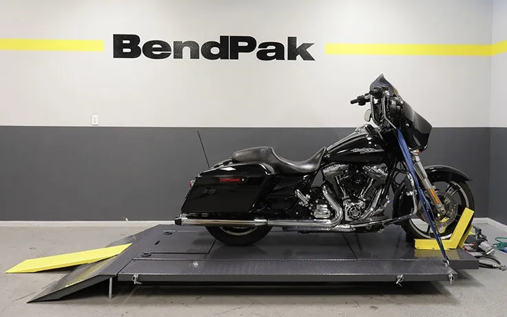 Ranger RML-1500XL Deluxe Motorcycle Lift Platform Lowered