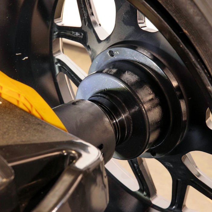 Automatic Rolling Wheel Parameter Setting Feature Saves Time, Minimizes Errors